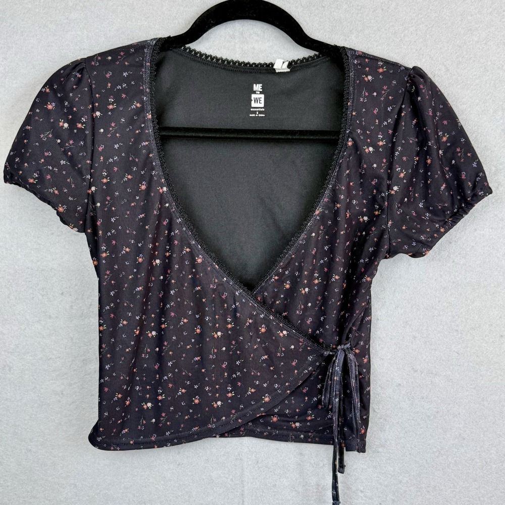 Y2K Black Ditzy Floral FauxWrap Dark Coquette Short Sleeved Cropped Top Sz S